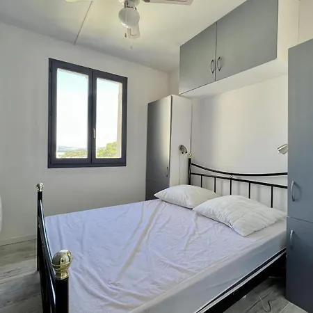 Bright 26 M With Pool In Apartment